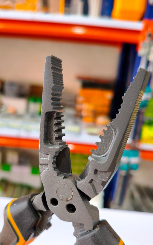 انبردست 8 کاره صنعتی اینکو (INGCO) مدل HMFCP28200 سایز 8 اینچ