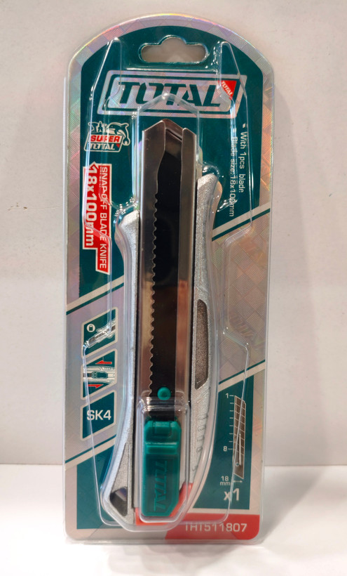 کاتر ۱۸ میلیمتری بدنه فلزی توتال مدل THT511807 (سری Super Total)